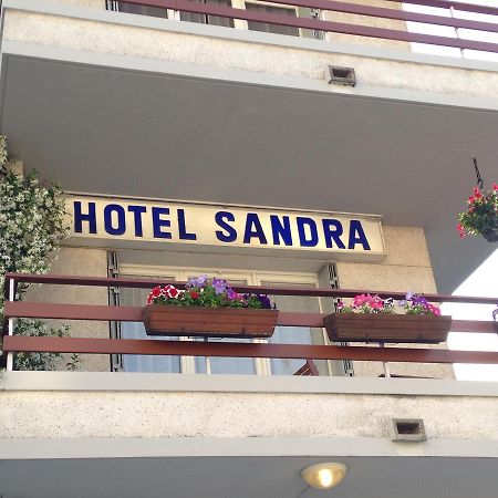 Hotel Sandra Vizille Bagian luar foto